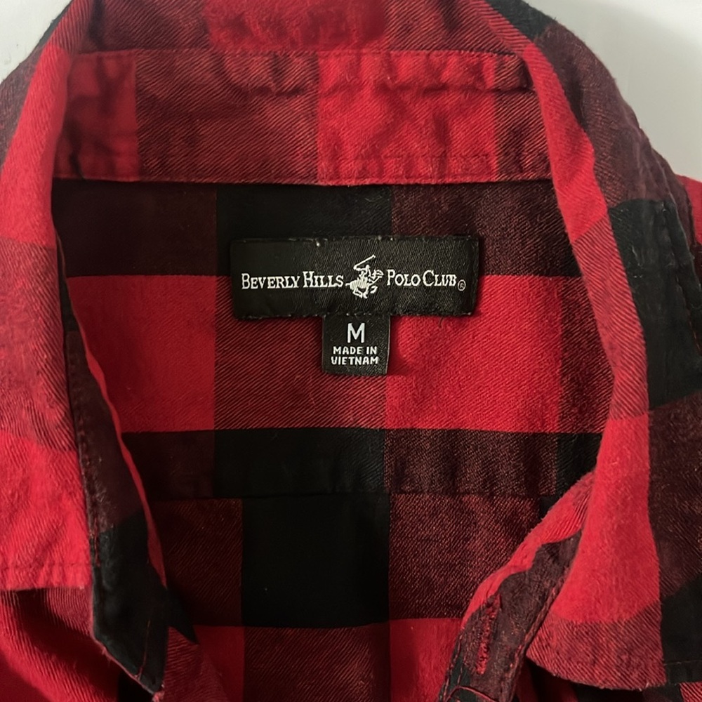 Beverly Hills Polo Club Button Up Mens M Red Black Buffalo Plaid Flannel - Picture 3 of 8